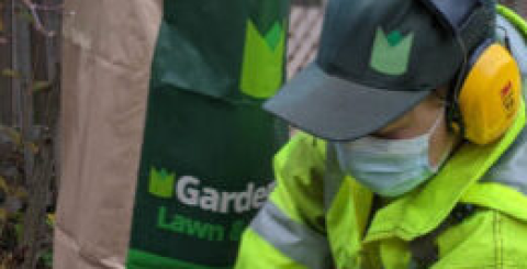 Garden-Care-032-300x183-landscape-8e533bcececbbb0ba1ceb4a044b005cf-